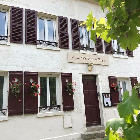 Gite Ancien Relais De Saint-Jacques ラ・ロシュ・ギヨン エクステリア 写真