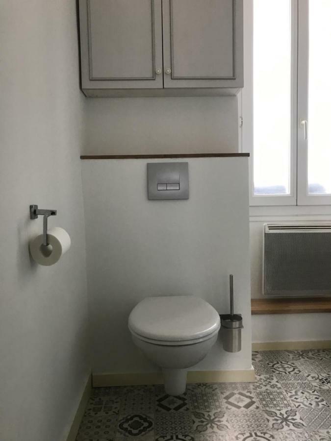 Gite Ancien Relais De Saint-Jacques ラ・ロシュ・ギヨン エクステリア 写真