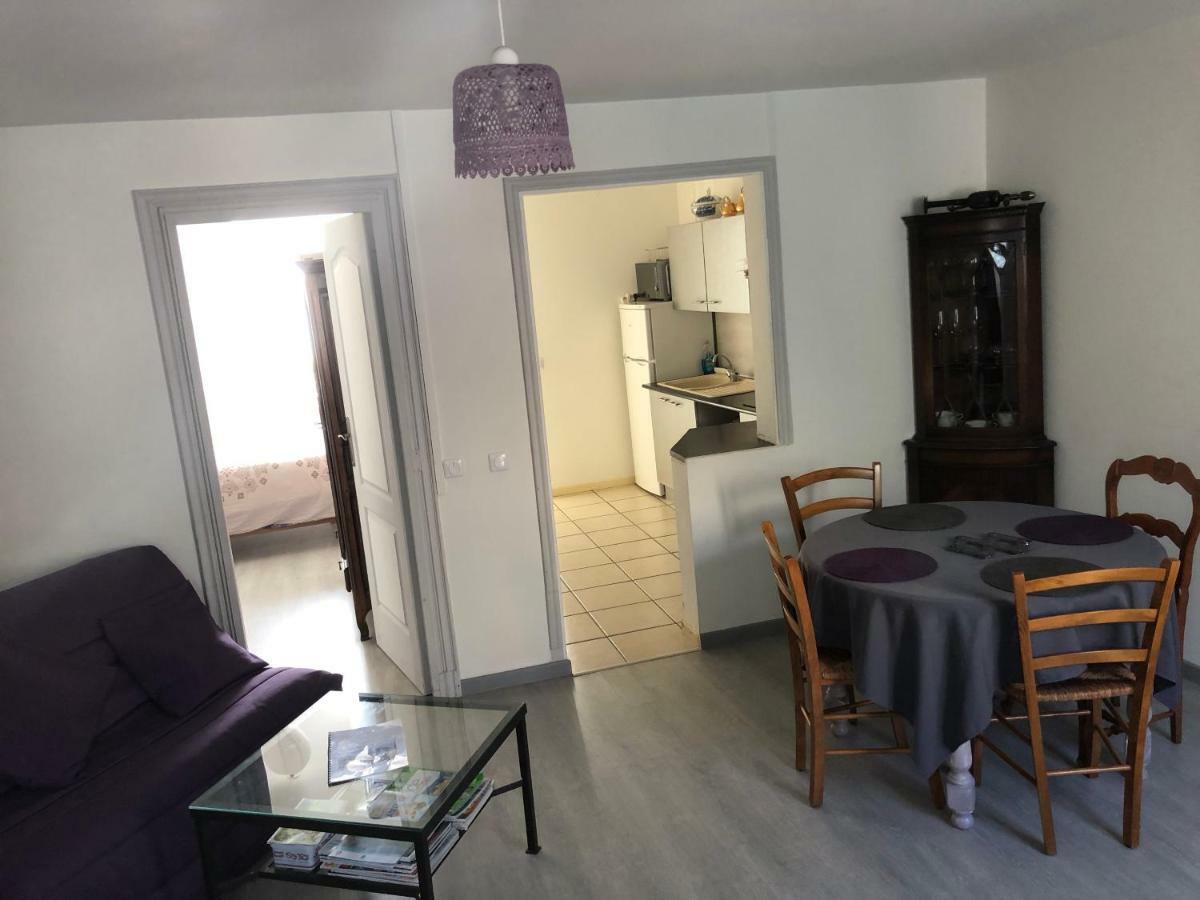 Gite Ancien Relais De Saint-Jacques ラ・ロシュ・ギヨン エクステリア 写真